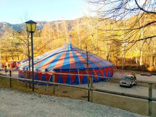 Zirkuszelt Österreich